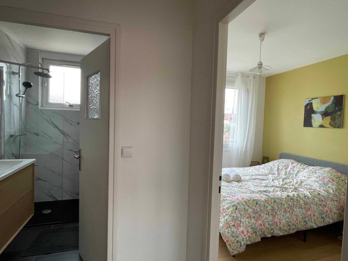 La Chambre Jaune Maison Avec Grande Terrasse Et Garage Prive Villa Lille Exterior photo